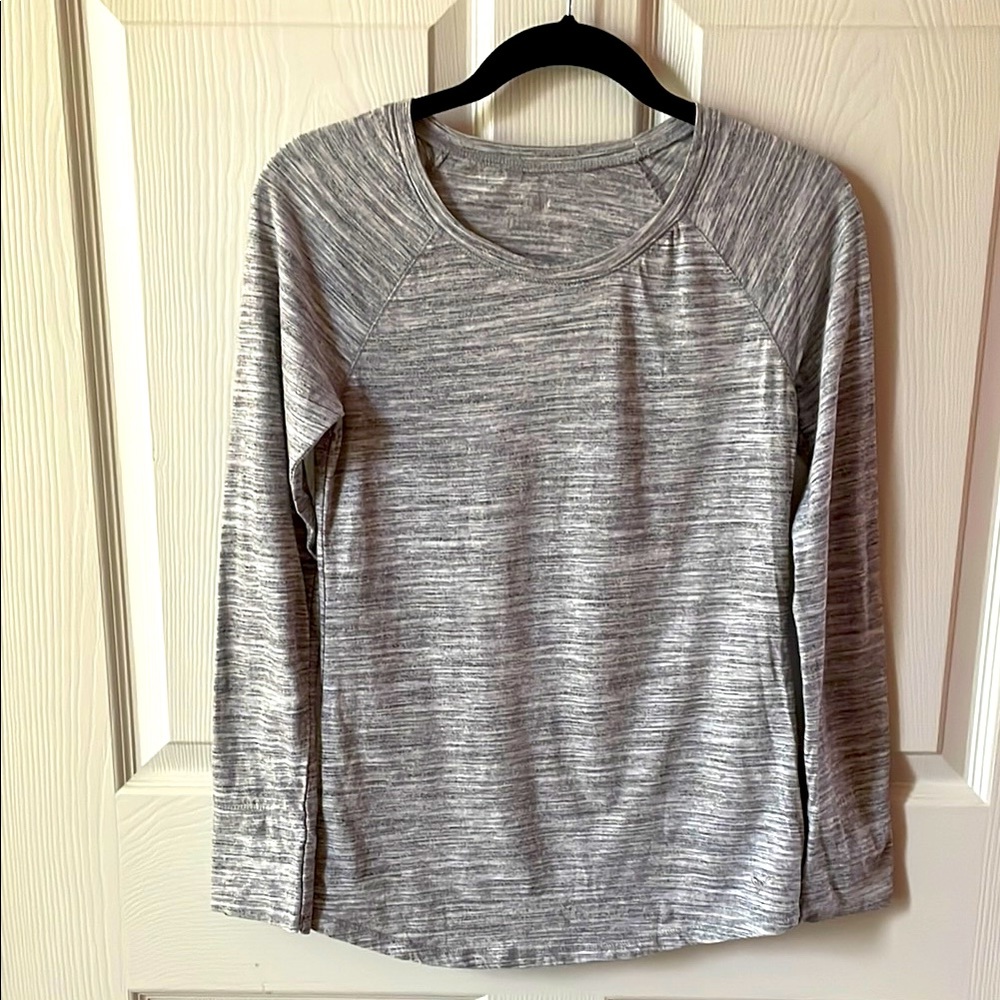 🎉JUSTICE🎉Gray Long Sleeve Top